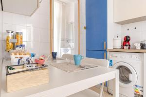 A kitchen or kitchenette at Anema e Core