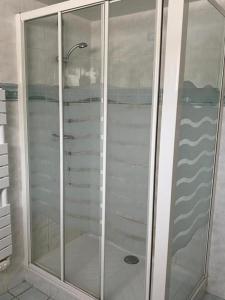 Ένα μπάνιο στο La maison du soleil