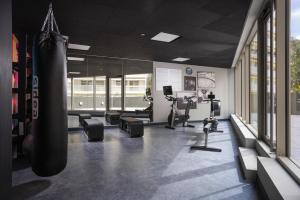 Fitness centrum a/nebo fitness zařízení v ubytování Moxy Nice