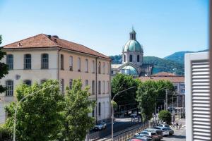 Fotografie z fotogalerie ubytování Daisy Flower Apartment - The House Of Travelers v destinaci Como