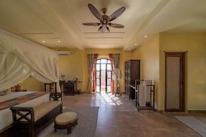 Karwaan Jaisalmer客房内的一张或多张床位