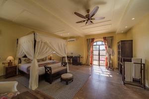 Karwaan Jaisalmer客房内的一张或多张床位