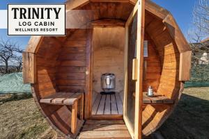 Foto dalla galleria di TRINITY Log Cabin Wellness resort a Štrba