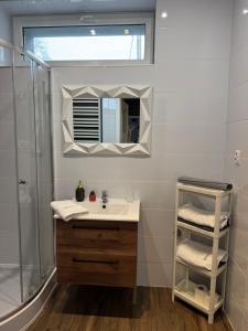 Kúpeľňa v ubytovaní Apartament ToTuGdynia 2 + 18 fotografií