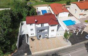 Kolam renang di atau dekat dengan Villa Lux with swimming pool