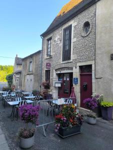 Tòa nhà nơi nhà nghỉ dưỡng tọa lạc