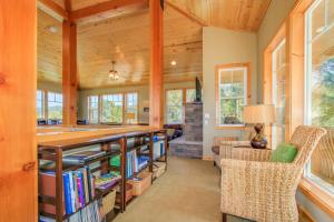 Fotografie z fotogalerie ubytování Neskowin Treehouse v destinaci Neskowin