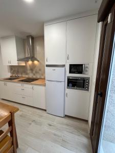 Galeriebild der Unterkunft La Marina Apartamentos in O Grove