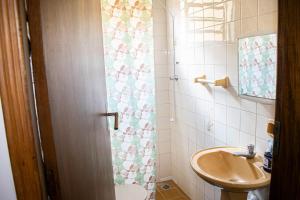 Et badeværelse på Santo Antônio do Pinhal - Centro + 21 billeder