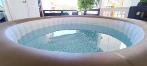 Swimmingpoolen hos eller tæt på Apartments Branka- 4 apartments in house- 1 apartment has jacuzzi