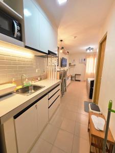 Dapur atau dapur kecil di ZY New Studio Unit Dumaguete Wifi and Netflix +5 gambar