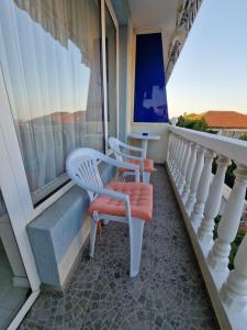 A balcony or terrace at Exotic Guest House