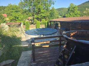 Φωτογραφία από το άλμπουμ του Rooms Poienita σε Slănic-Moldova