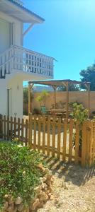 A garden outside Contrada Vento home sharing