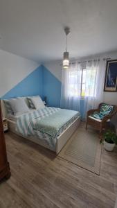 Postel nebo postele na pokoji v ubytování La mer à Mesquer