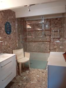 Photo de la galerie de l'établissement Au cœur de saint Agrève -Séjour Chez l'habitant, à Saint-Agrève 29 autres photos