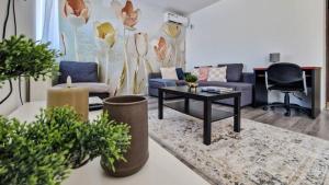 Posedenie v ubytovaní Amphora Luxury Apartment with FREE private Parking and cozy Balcony