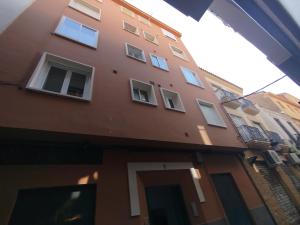 Budynek, w którym mieści się apartament