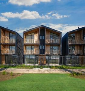 Tòa nhà nơi nhà nghỉ dưỡng tọa lạc