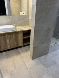 Koupelna v ubytování Barjaktar - Luxury Suites & SPA