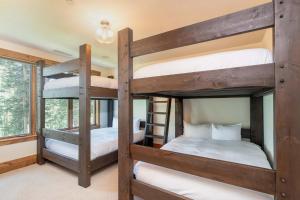 Voodi või voodid majutusasutuse Robbers Roost by Exceptional Stays toas