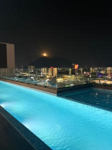 Fotografie z fotogalerie ubytování Elegante departamento a 10 minutos de Cintermex v destinaci Monterrey + 32 fotografií