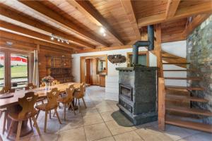 Mynd úr myndasafni af Chalet à Arolla 8 personnes - vue, nature & parking privé í Evolène