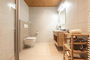 Kúpeľňa v ubytovaní Aparthaus Camping Stubai