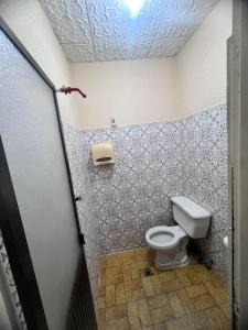 Ένα μπάνιο στο hotel dorado +4 φωτογραφίες