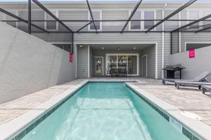 Бассейн в 1287 Blue Paradise Way или поблизости