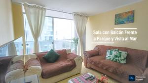 Predel za sedenje v nastanitvi FRENTE AL MAR en SAN MIGUEL Apartamento LIMA CHECK IN