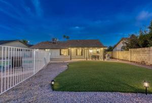 Fotografie z fotogalerie ubytování Fabulous With Complimentary Private Heated Pool! v destinaci Mesa