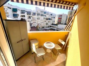 Ein Balkon oder eine Terrasse in der Unterkunft Apartamento Centro Torremolinos