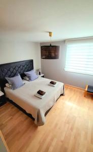 Posteľ alebo postele v izbe v ubytovaní APARTAMENTO LA CALA DE MIJAS VITANIA COSTA DEL SoL