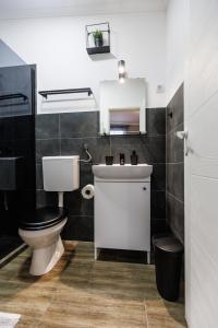 Un baño de Apartman83