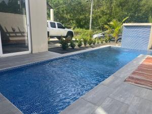 Hồ bơi trong/gần 3BR villa, 4 bathrooms, private pool & a Free-Ford EcoSport 2018