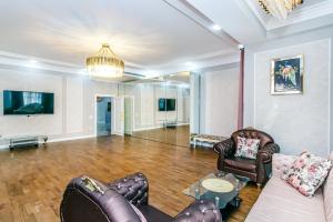 Χώρος καθιστικού στο Luxary Home VIP Hillton +70 φωτογραφίες