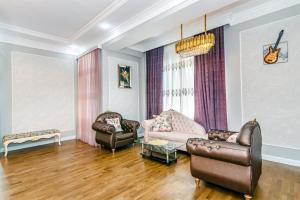 Χώρος καθιστικού στο Luxary Home VIP Hillton