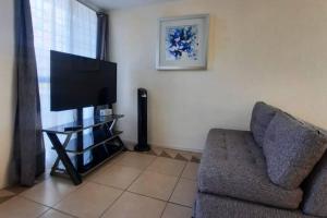 Μια τηλεόραση ή/και κέντρο ψυχαγωγίας στο Casa 131, Casa familiar, Alojamiento completo