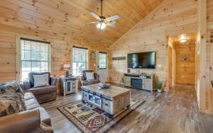 TV a/nebo společenská místnost v ubytování Paws in the Air