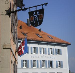 Fotografie z fotogalerie ubytování Hôtel de France v destinaci Sainte-Croix