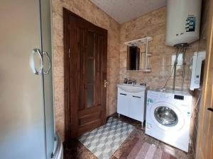 Gallery image of Анничка in Khorotsova +43 photos