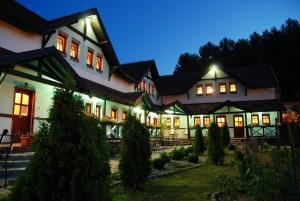 Das Gebäude in dem sich der Bauernhof befindet