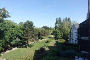 an aerial view of a house and a garden at Arzon in Arzon