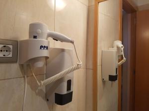 Phòng tắm tại Hostal LK Barcelona