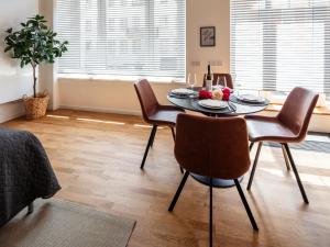 Khu vực ghế ngồi tại NEU! City-Loft-Apartment im Goethe Palais I 5P I Lift I Parkplatz I Zentrum I Helios +21 ảnh
