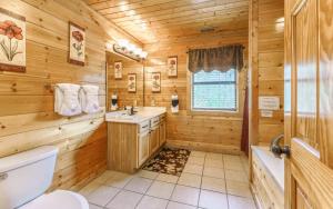 Vannituba majutusasutuses Rockytop Hideaway