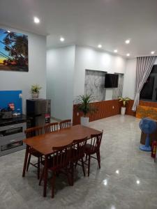 Μια τηλεόραση ή/και κέντρο ψυχαγωγίας στο Trump Homestay - Khu bờ kè biển Phước Hải