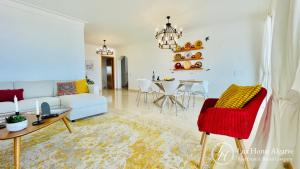 Billede fra billedgalleriet på Santoril - Wonderful Sea View Rooftop - Pool i Burgau