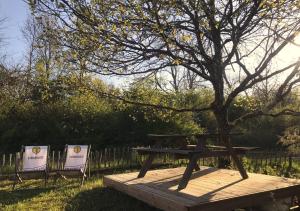Zahrada ubytování LA MAISON DES BOIS D'OCRE - Gîte Appart Design - Clim Pkg Wifi Jardin à 10mn de Dijon